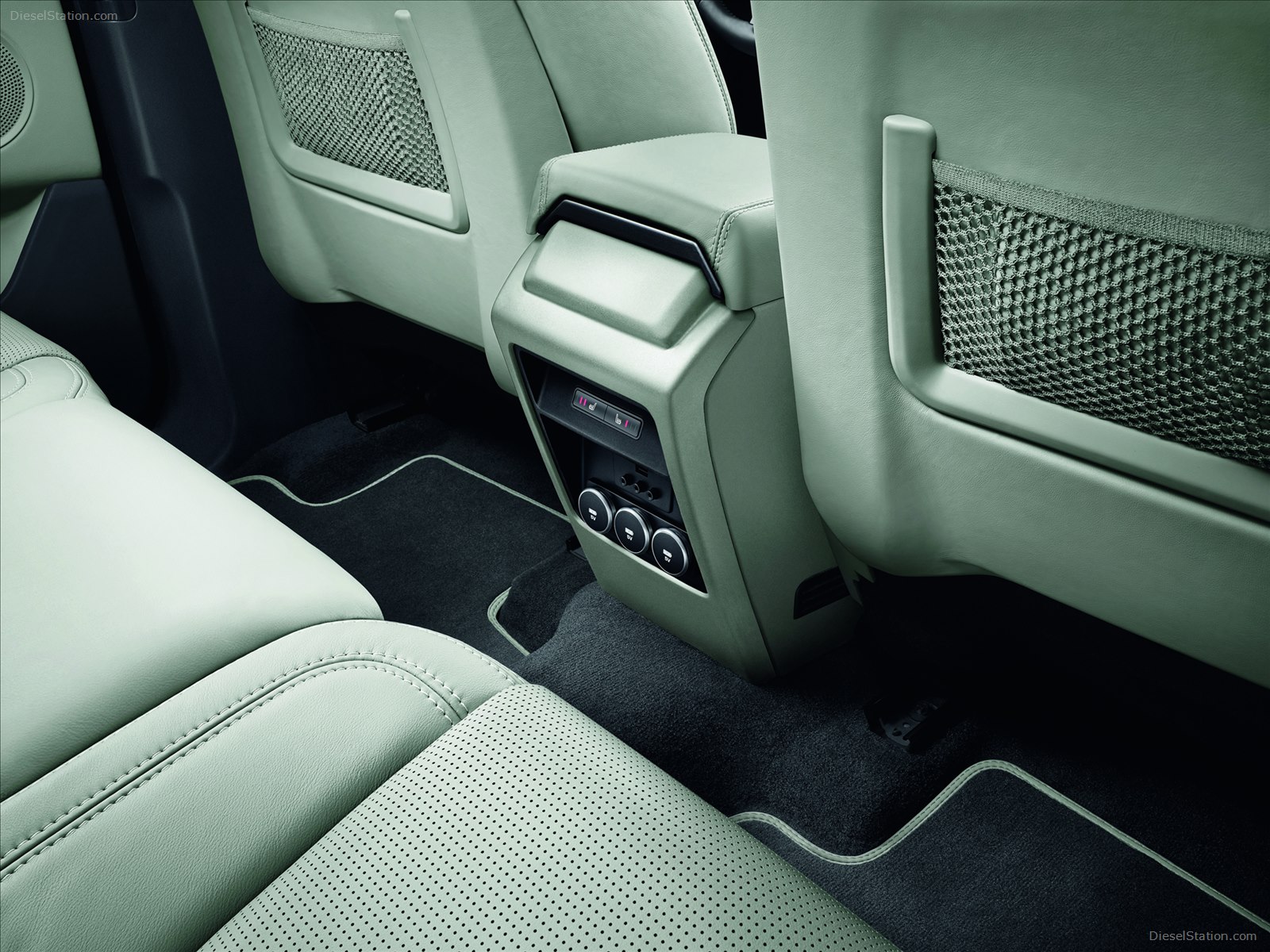 Land Rover Discovery Sport 2015